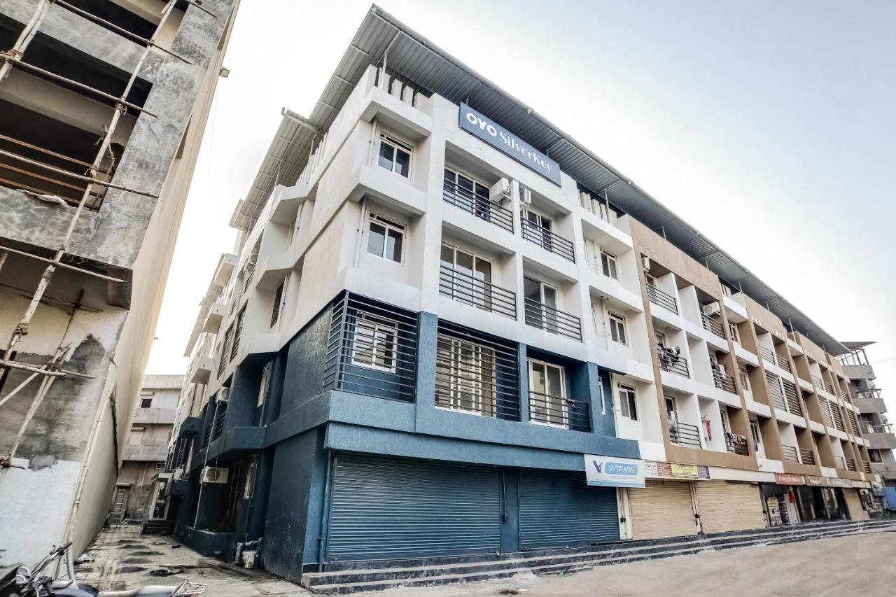 Hotel Bhumi World Bhiwandi Εξωτερικό φωτογραφία